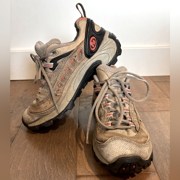 Merrel Hiking Shoes - Picture 2 of 5